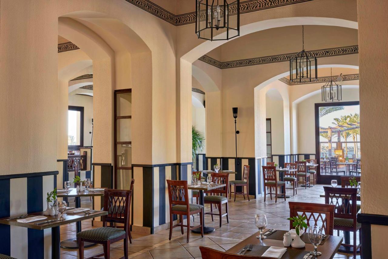 Jaz Neo Dar El Madina Hotell Coraya Bay Exteriör bild