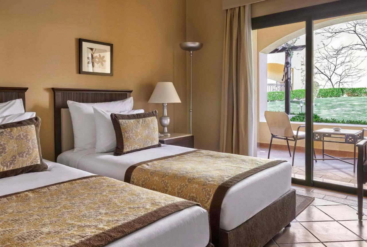 Jaz Neo Dar El Madina Hotell Coraya Bay Exteriör bild